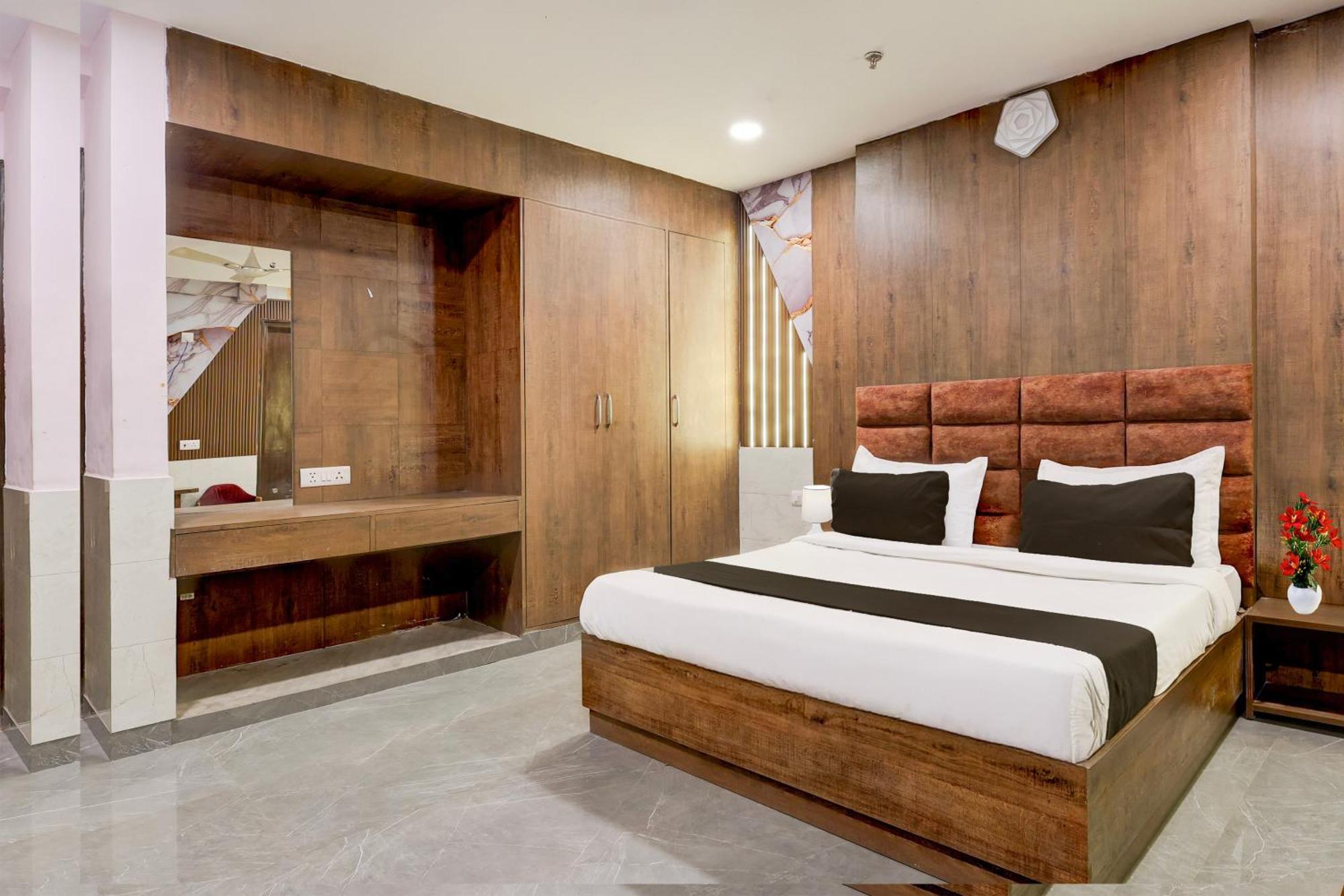 Super Hotel O Alipur Narela Bagian luar foto