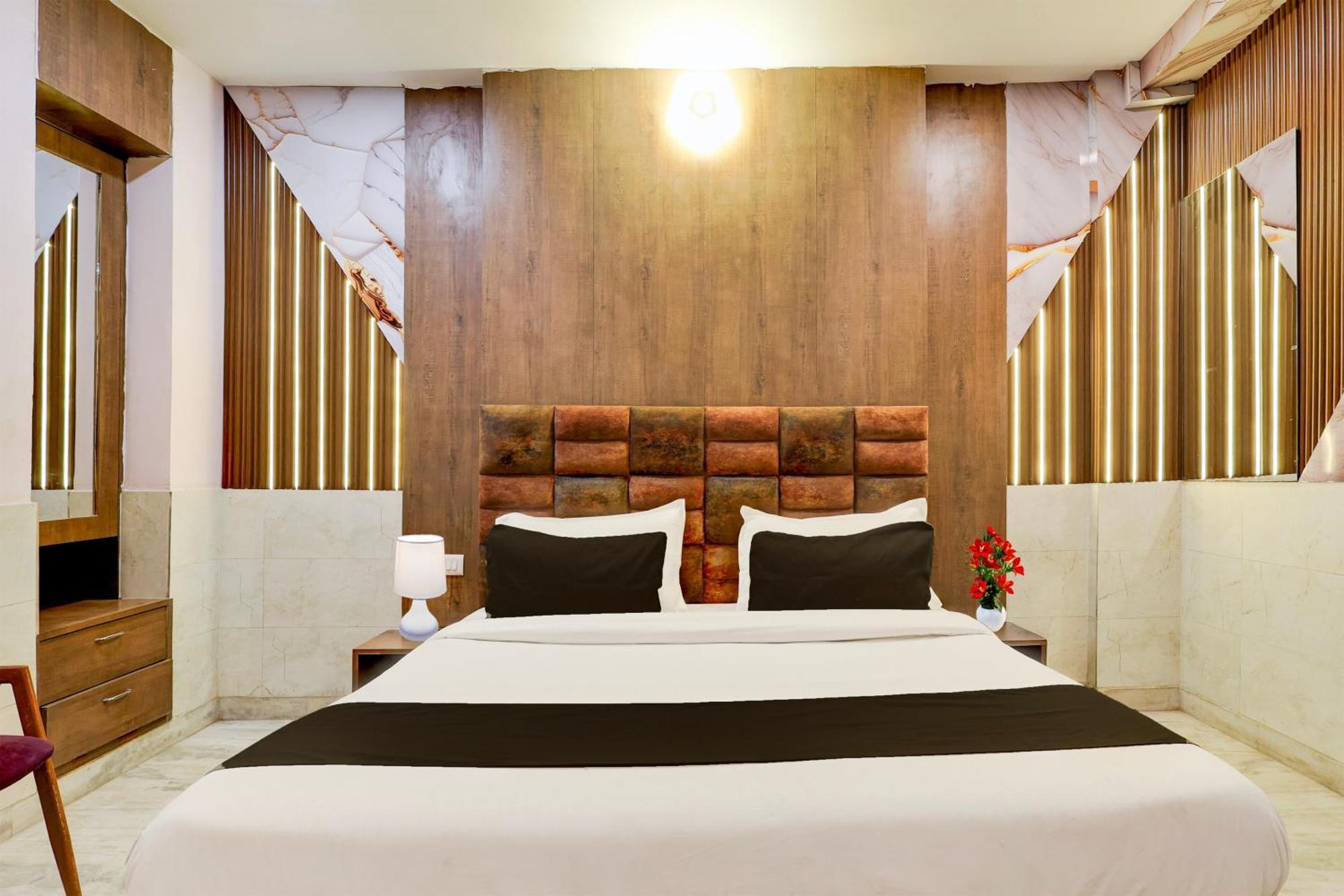 Super Hotel O Alipur Narela Bagian luar foto