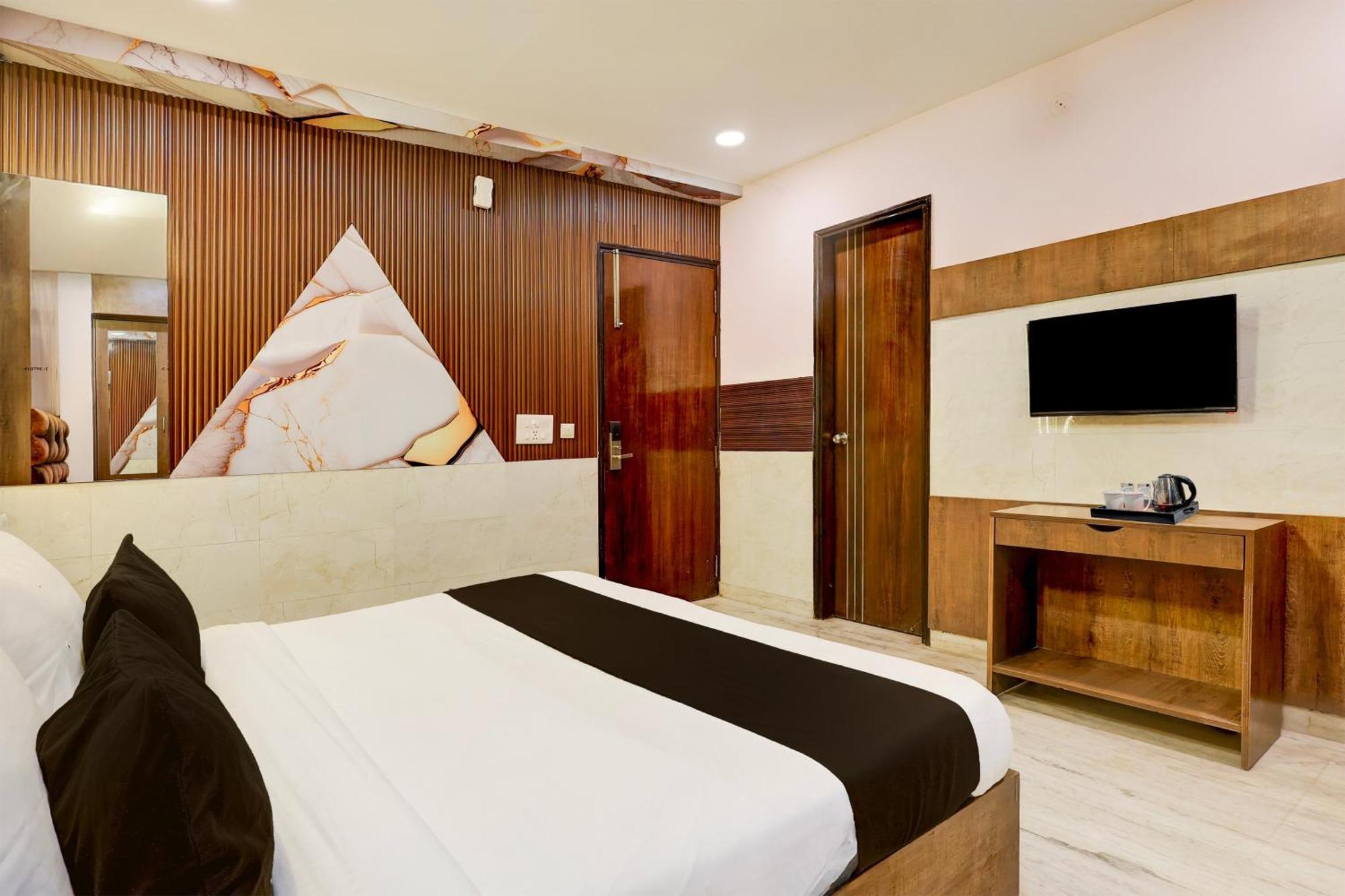 Super Hotel O Alipur Narela Bagian luar foto