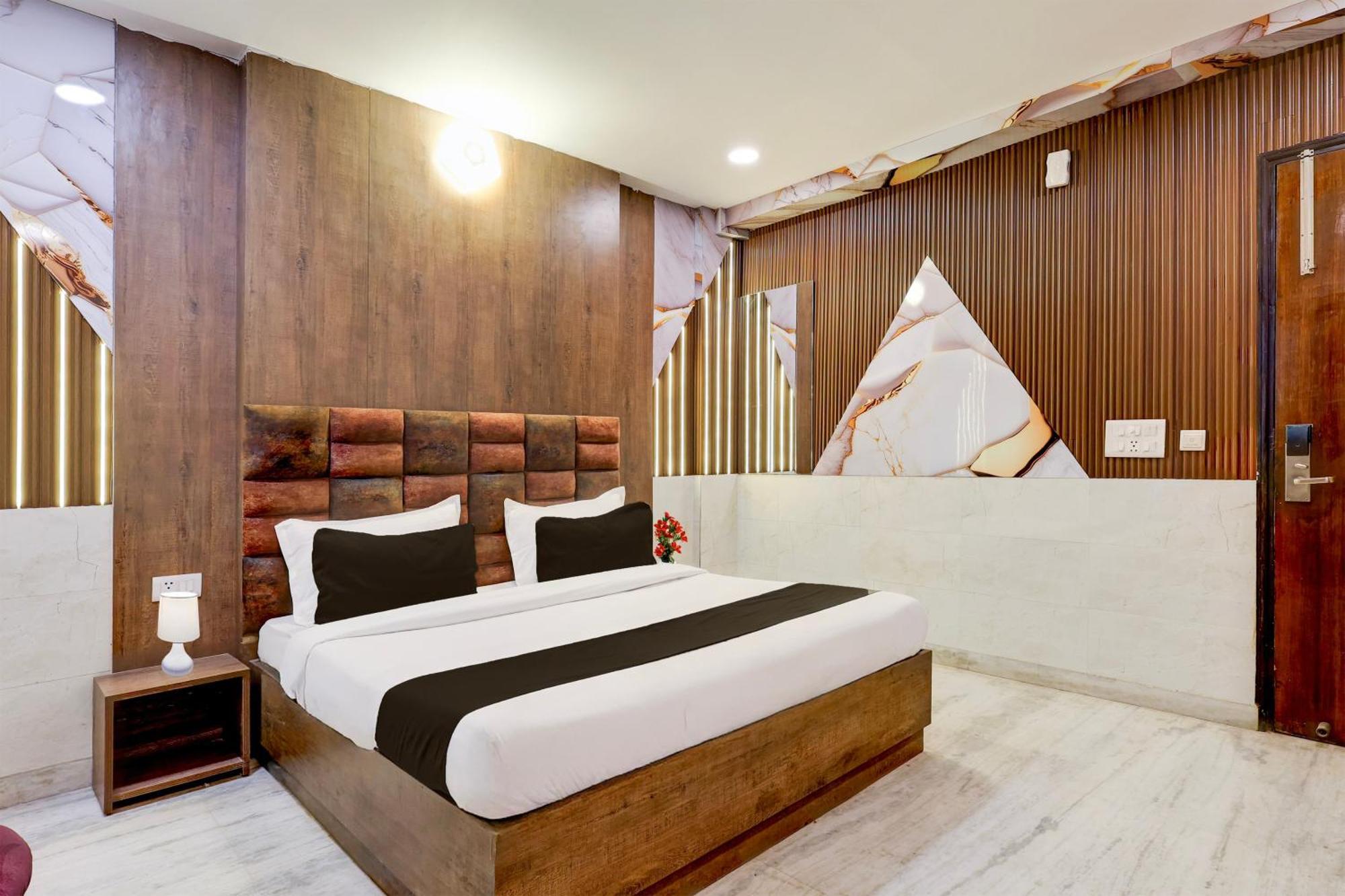 Super Hotel O Alipur Narela Bagian luar foto