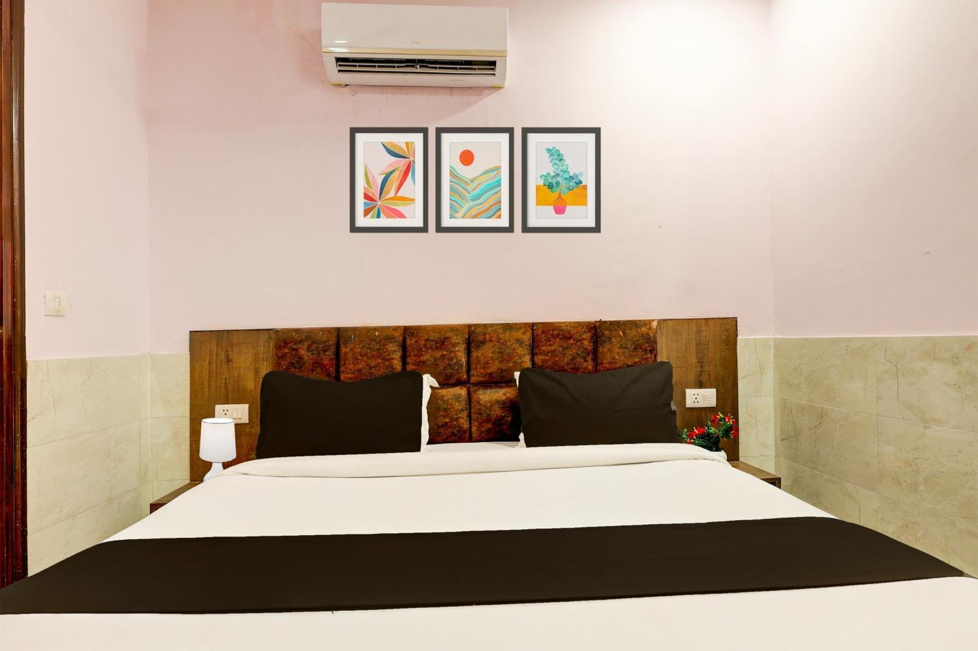 Super Hotel O Alipur Narela Bagian luar foto