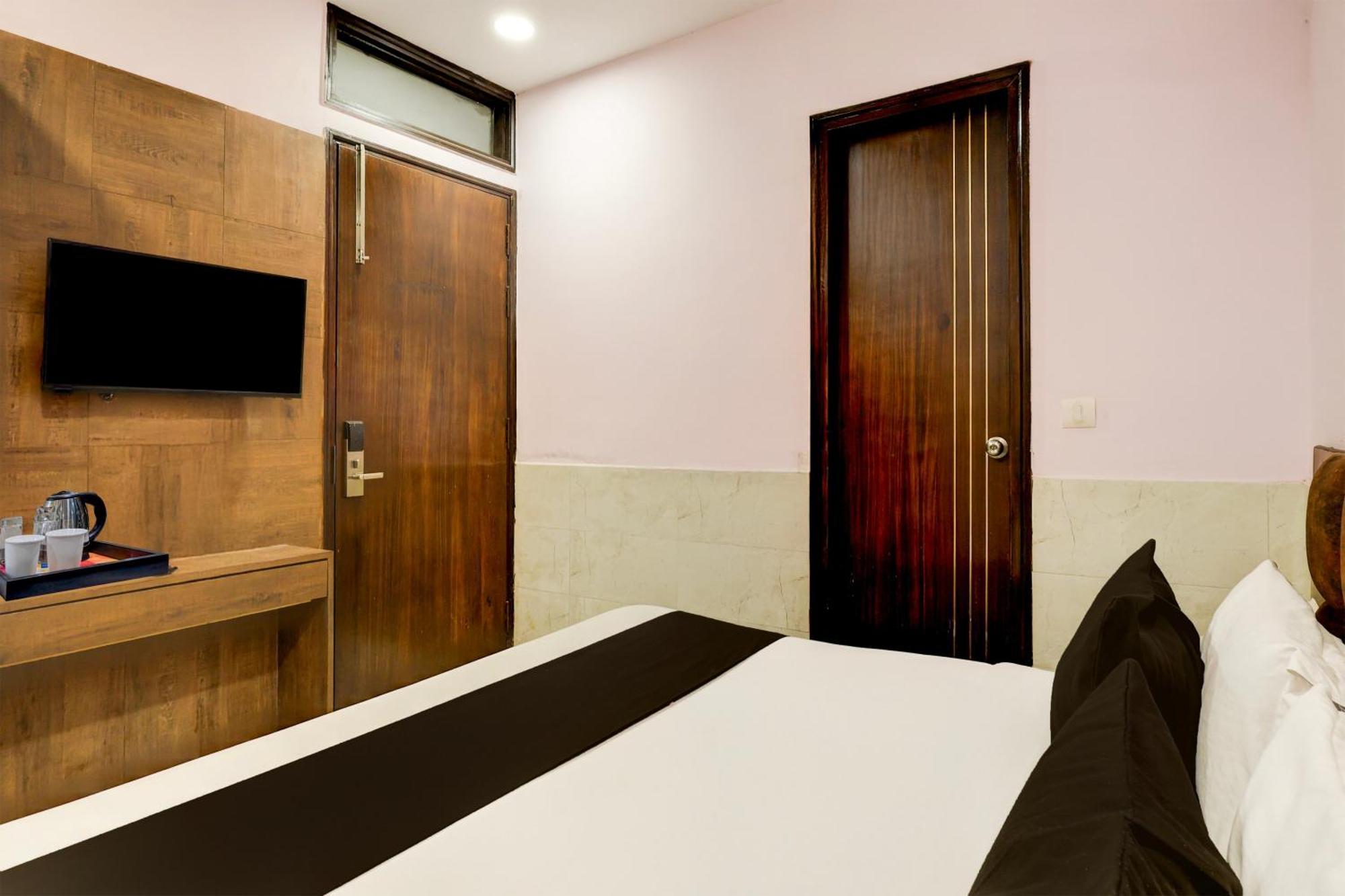 Super Hotel O Alipur Narela Bagian luar foto