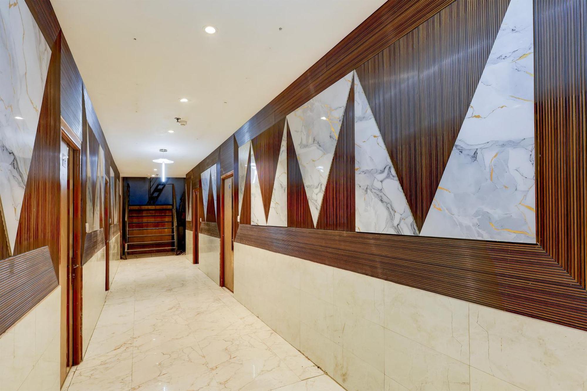 Super Hotel O Alipur Narela Bagian luar foto