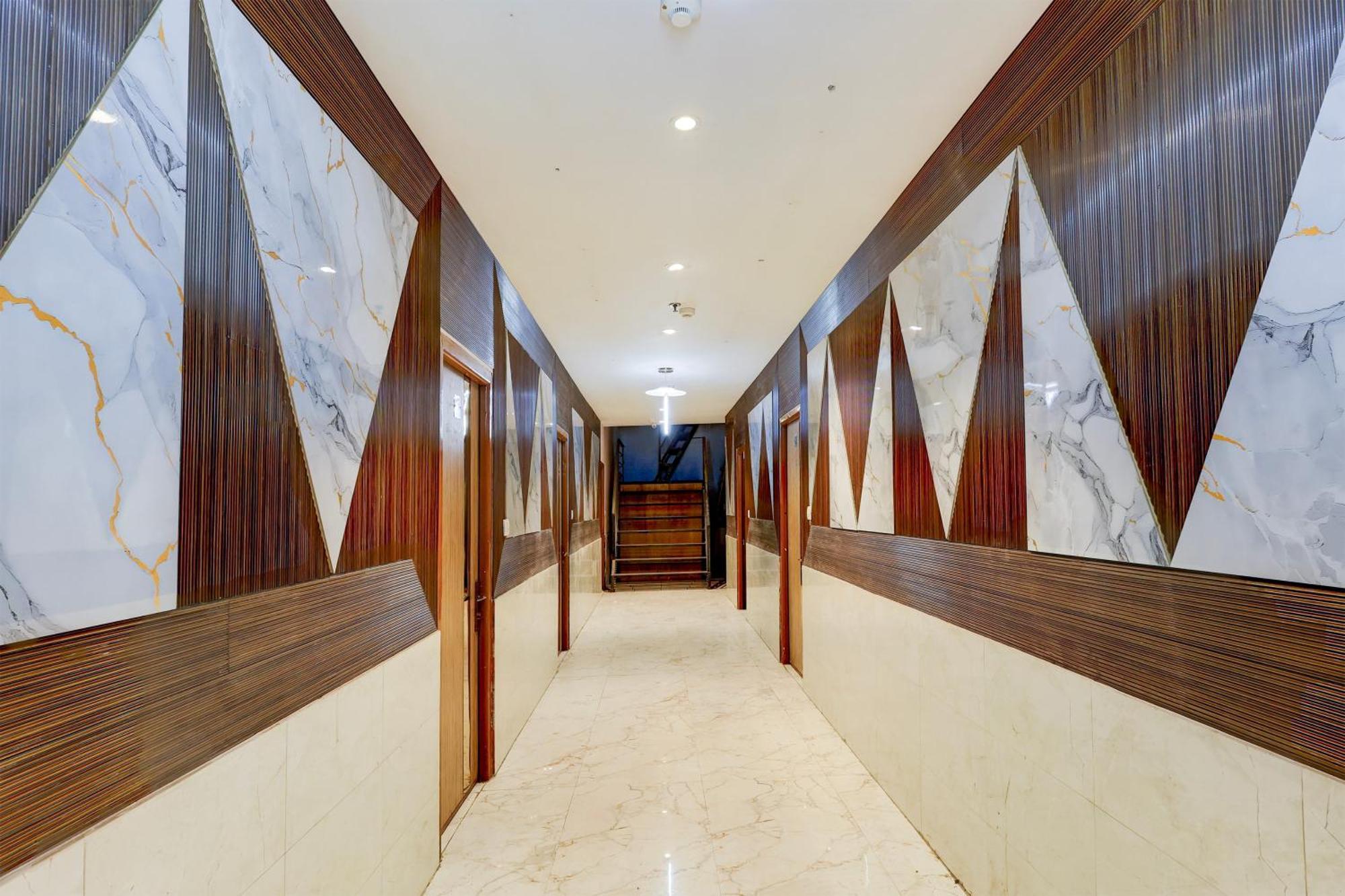 Super Hotel O Alipur Narela Bagian luar foto